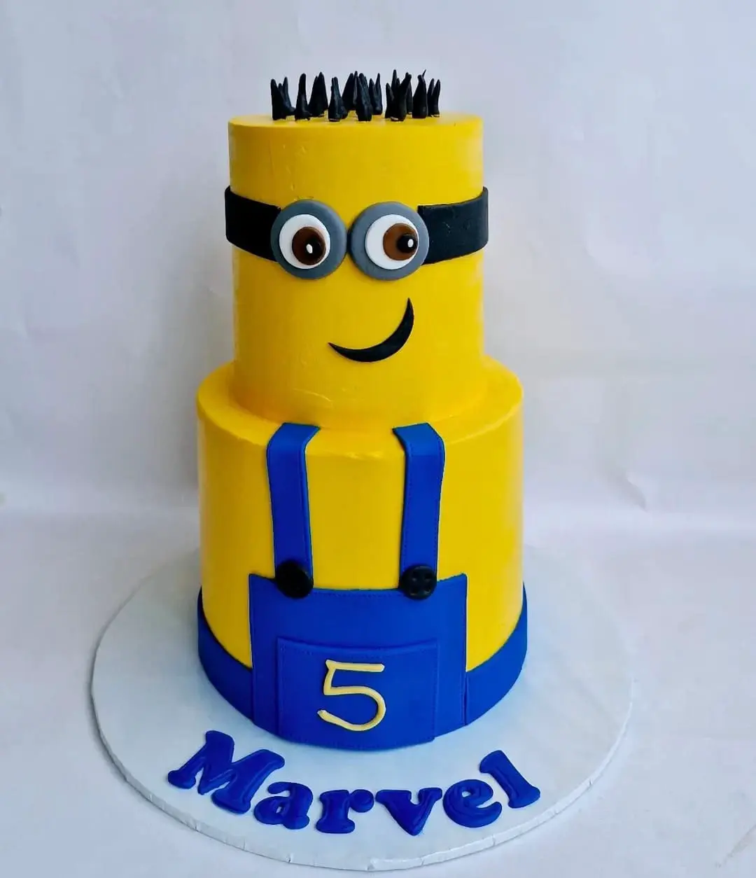 Fondant Tiered Minion Cake Jaytal House Of Cake