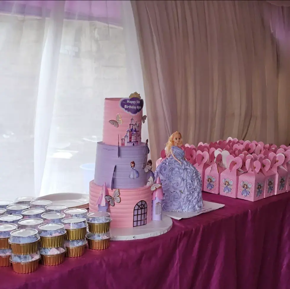 Simple Dessert Table Set Up